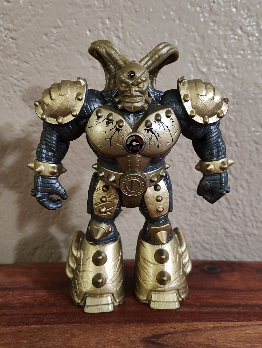 MONSTER JAM Creatures MAXIMUS Max-D Maximum Destruction Gold Action Figure